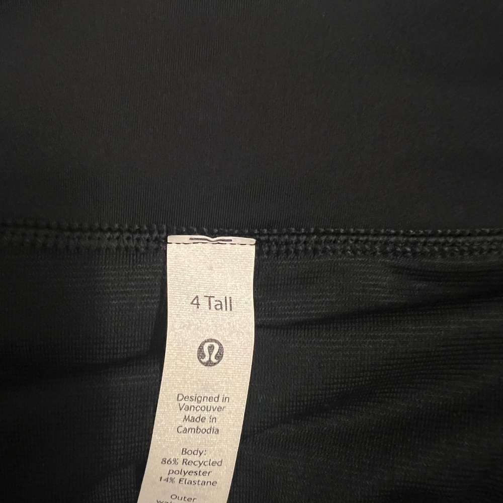 Lululemon 4” Speed up shorts mid rise 4 Tall - Picture 5 of 5